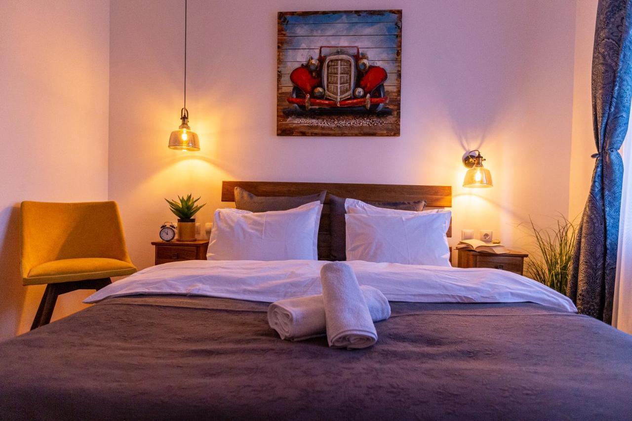 Old Bakery House Apartment Sinaia Luaran gambar